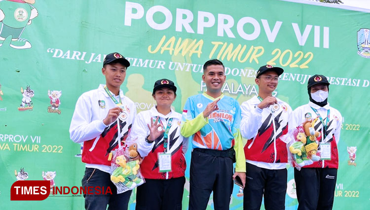 Pertama Ikut Porprov Jatim Cabor Paralayang Banyuwangi Sukses Gondol