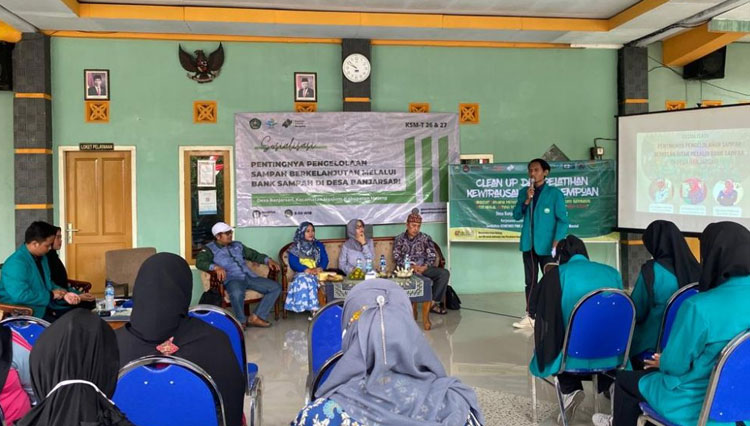 KSM Unisma Malang Gelar Sosialisasi Pentingnya Pengelolaan Sampah