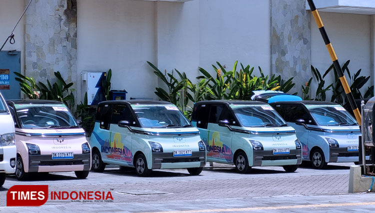 Lalu Lalang Mobil Listrik Di Nusa Dua Bali Dukung Operasional Ktt G