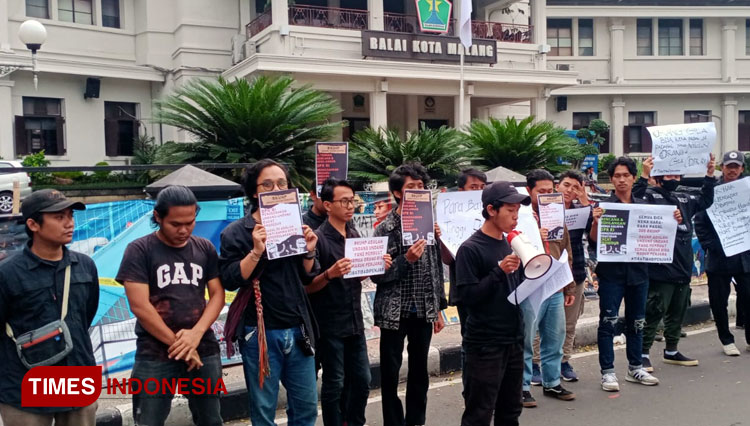 Demo Tolak Rkuhp Asuro Malang Sebut Kriminalisasi Rakyat Times Indonesia