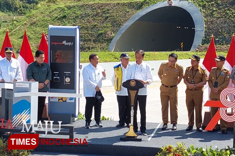 Resmikan Tol Cisumdawu Presiden RI Jokowi Sampaikan Kendala