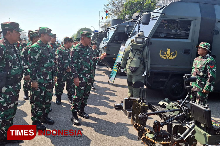 Mayjen Farid Makruf Ikuti Apel Kesiapan Pasukan Latgab Tni Times