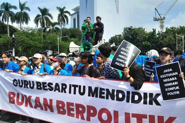 Aksi Ribuan Mahasiswa Di Patung Kuda Dukung Pemilu Damai 2024 TIMES