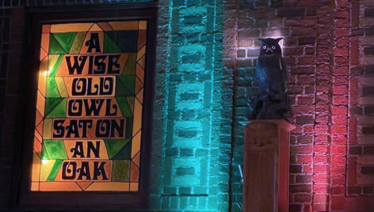 Suasana-Temaram-di-Owl-Bar-Maryland-AS-3.jpg