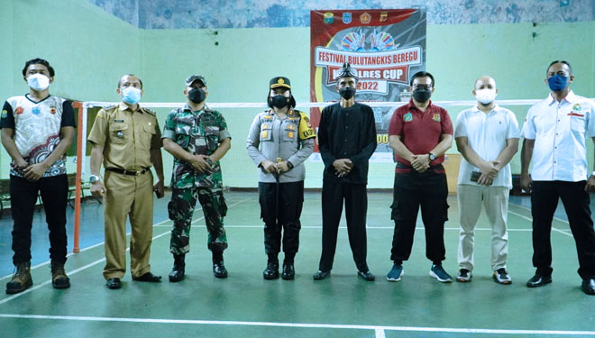 turnamen-Bulutangkis-b.jpg