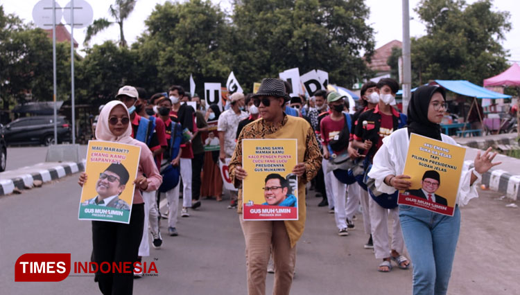 Longmarch para komunitas pengusaha muda dalam mendeklarasikan Gus Muhaimin sebagai Capres 2024. (FOTO: Muslimin/TIMES Indonesia)