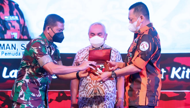 Ketua MPR RI Bambang Soesatyo dalam pembukaan Musyawarah Wilayah VIII Pemuda Pancasila Kalimantan Timur, di Samarinda, Sabtu (26/2/2022). (foto: MPR RI)