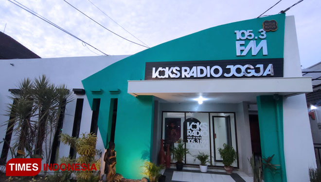 Direktur-Operasional-Voks-Radio-Ali-Sugiyanto-b.jpg