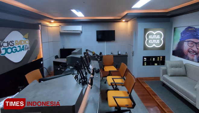 Direktur-Operasional-Voks-Radio-Ali-Sugiyanto-c.jpg