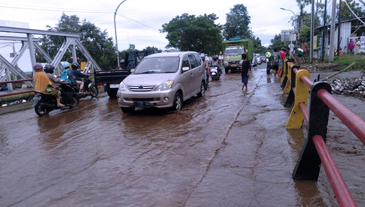 Banjir-disejumlah-wilayah-Kota-Pasuruan-2.jpg