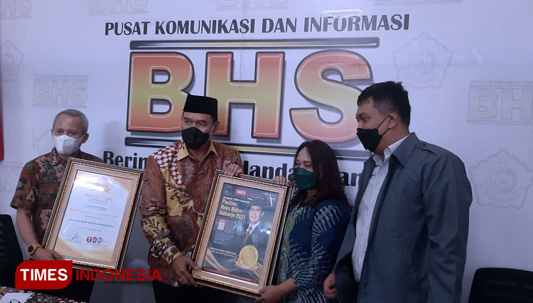 Bambang-Haryo-Soekartono-4.jpg