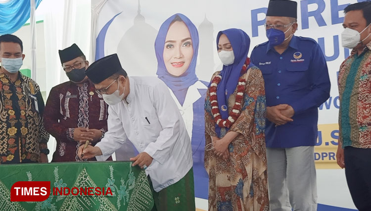 Anggota-DPR-RI-Sri-Wahyuni-b.jpg