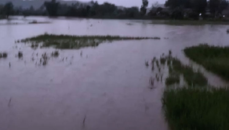 Majalengka-Dilanda-Banjir-2.jpg