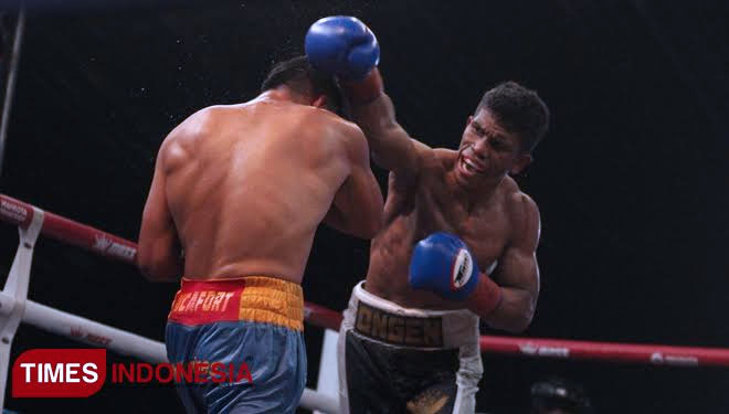 Hajar KO Petinju Thailand dalam 4 Ronde, Ongen Saknosiwi Juarai WBC Asia