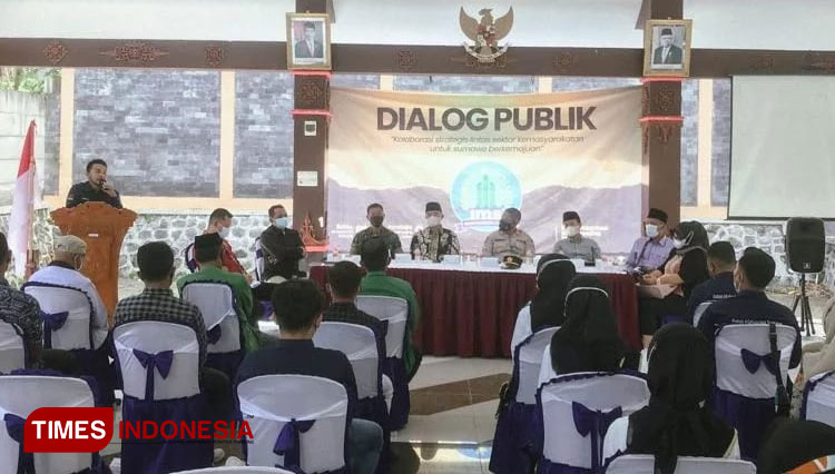 Dialog-Publik-a.jpg