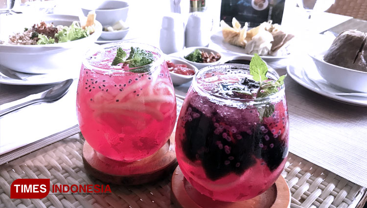 Sajian-Es-Selon-atau-Es-Serba-Melon-di-Ijen-Suites-Resort--Convention-Malang.jpg