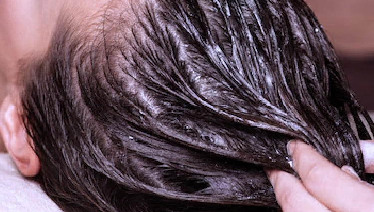 Begini Cara Menggunakan Hair Mask dengan Benar
