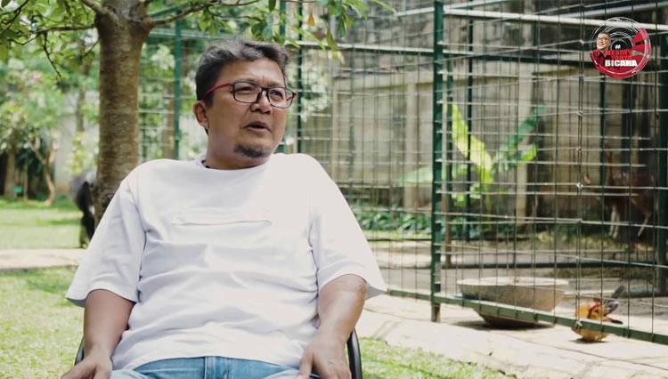 Kaji Edan, diduga orang yang memiliki kaitan kekayaan dengan Gilang Widya Pramana atau Juragan 99. (FOTO: youtube Helmy Yahya)