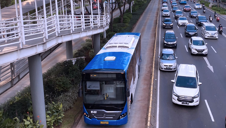 Bus-Transjakarta-Jakarta-2.jpg