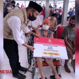 Anggota DPR RI Maman Imanulhaq Serahkan Bantuan bagi Penyandang Disabilitas di Majalengka
