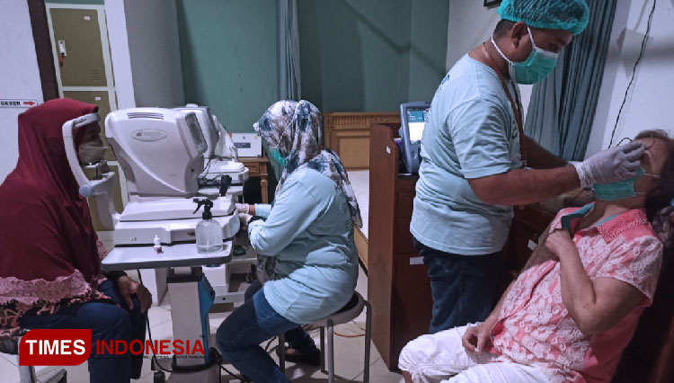 Klinik-Mata-Dokter-Sjamsu-3.jpg