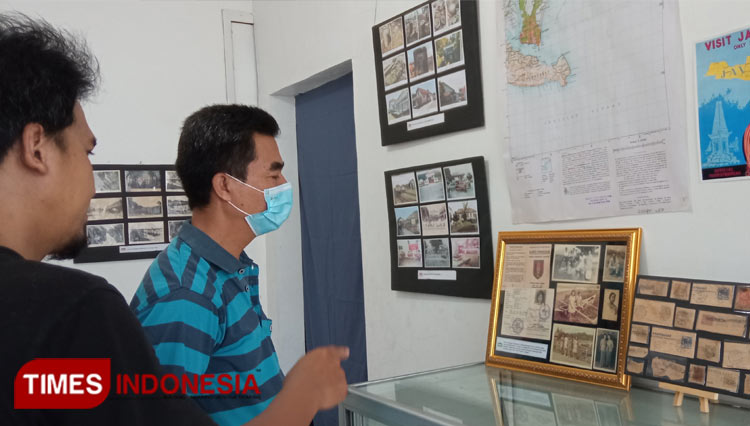 Tjilatjap-History.jpg