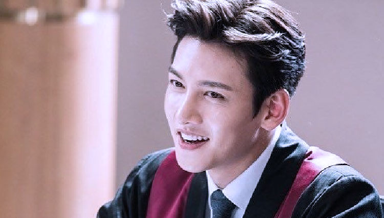 Ji Chang Wook berperan sebagai Jaksa No Ji Wook dalam Suspicious partner. (FOTO: Zara Mika/Pinterest)