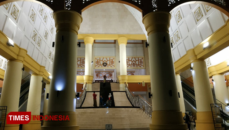 Masjid-Islamic-Center-Lombok-1.jpg