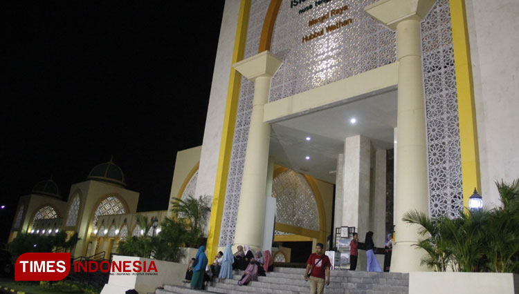 Masjid-Islamic-Center-Lombok-5.jpg