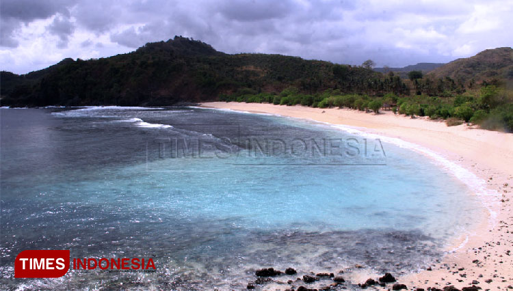 pantai-semeti.jpg