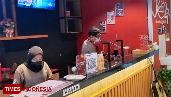 Suasana Tenang dan Nyaman untuk bersantai bersama keluarga dan bekerja tersaji di Kedai 27 Probolinggo (FOTO : Sri Hartini/TIMES Indonesia)