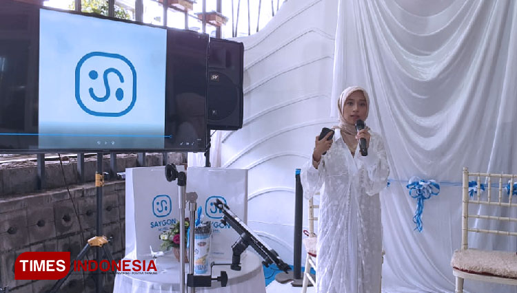 Owner Saygon Grup dalam acara launching new logo Saygon Hotel & Cottage yang berlangsung sederhana di Saygon Hotel, sabtu (19/3/22). (Foto: Robert Ardyan/TIMES Indonesia)