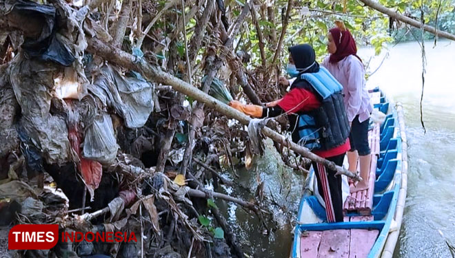 Hari Air Sedunia, Sampah Sachet Cemari Sumber Air Minum di Sungai Brantas