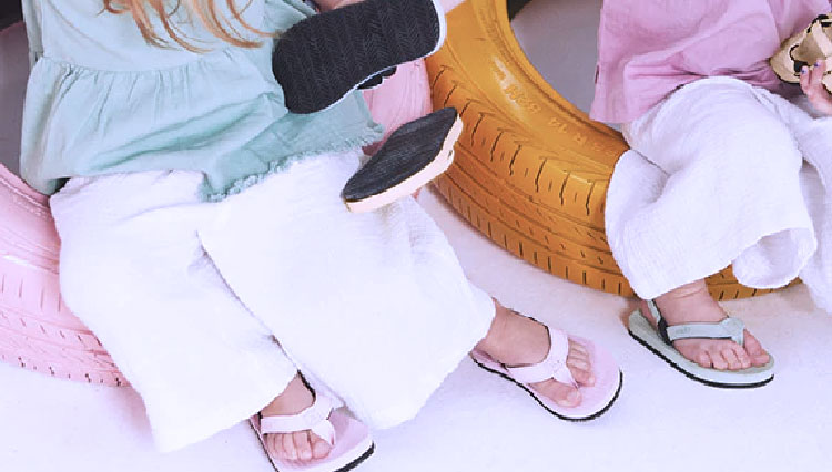 Sandal indosol anak dengan warna cantik. (Foto: Indosole)