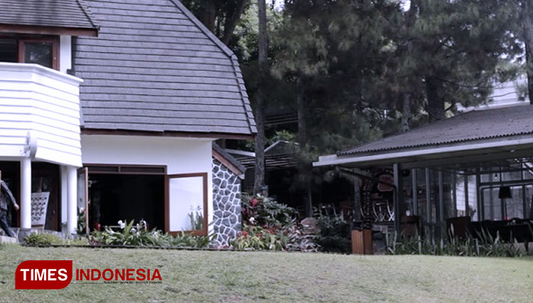 Cafe-Nara-Park-Bandung-3.jpg