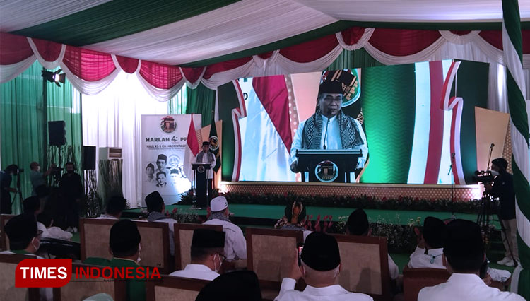 Ketum PBNU, KH Yahya Cholil Staquf saat memberikan sambutan di Harlah PPP ke-49 di Pesantren Mahasiswa Al-Hikam Kota Malang, Minggu (27/3/2022). (Foto: Rizky Kurniawan Pratama/TIMES Indonesia)