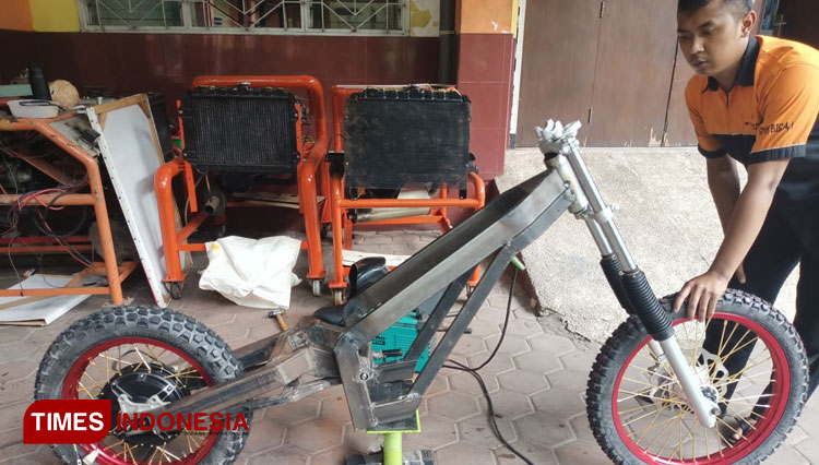 Proses-pembuatan-motor-listrik-a.jpg