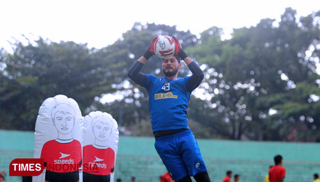 Kandidat Kiper Terbaik Liga 1, Adilson Bersaing dengan Kiper Persib dan Bhayangkara FC