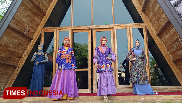 Lembayung Senja, Ajang Promosi Batik Madura