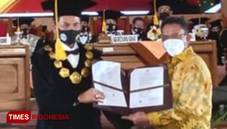 Rektor-UPN-Veteran-Yogyakarta-a.jpg