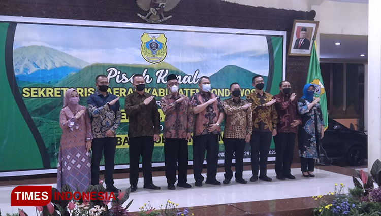 Suasana pisah sambut Sekda Kabupaten Bondowoso di pendapa bupati (FOTO: Moh Bahri/TIMES Indonesia)