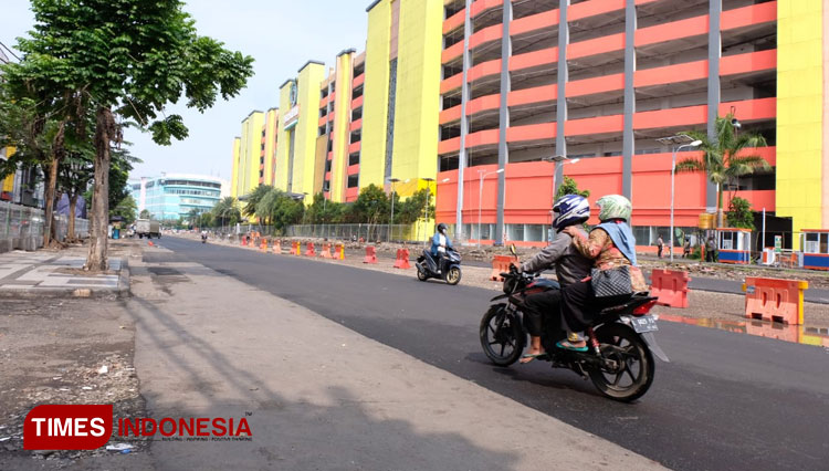 Area depan kawasan Pasar Turi Baru kini tampak lebih bersih. (FOTO: Kominfo Surabaya for TIMES Indonesia) 