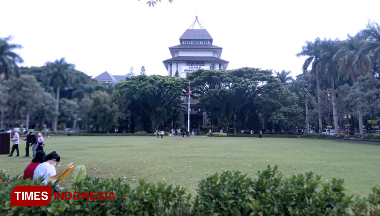 Nampak megah gedung utama Universitas Brawijaya (UB) Malang. (FOTO: Rizky Kurniawan Pratama/TIMES Indonesia)