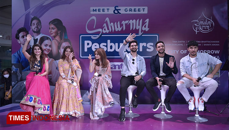 Lima Bintang Bollywood Sahurnya Pesbukers ANTV Sapa Warga Surabaya