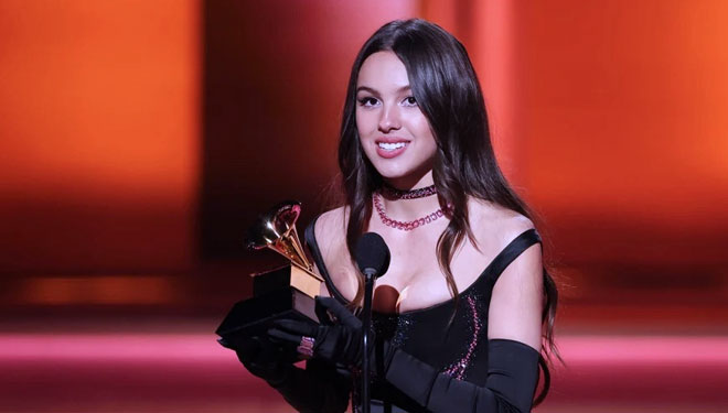 Penyanyi Olivia Rodrigo Raih 3 Piala Grammy Awards 2022