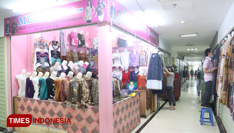 Bangunan-Pasar-Turi-Surabaya-a.jpg