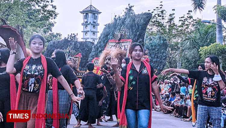 Seniman-Reog-Ponorogo-2.jpg