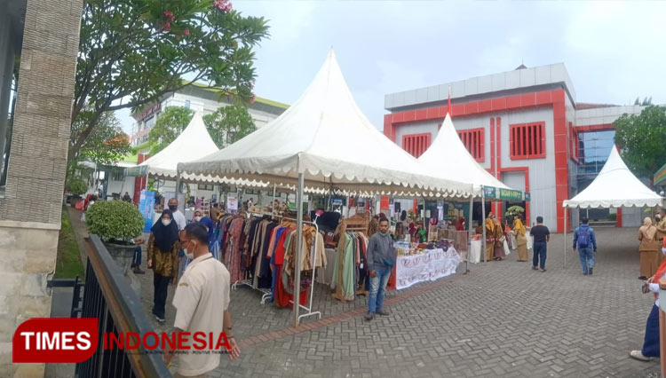 Dinkop dan UKM Jatim Gelar Bazaar K-UKM Ramadhan Sale 1443 H