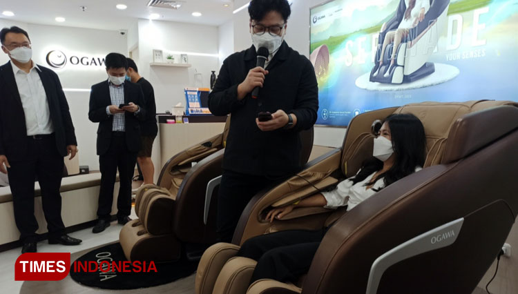 Pembukaan gerai Ogawa Experience Center resmi hadir di Tunjungan Plaza 3 Lantai 4, Surabaya, Selasa (19/4/2022).(Foto : Lely Yuana/TIMES Indonesia)