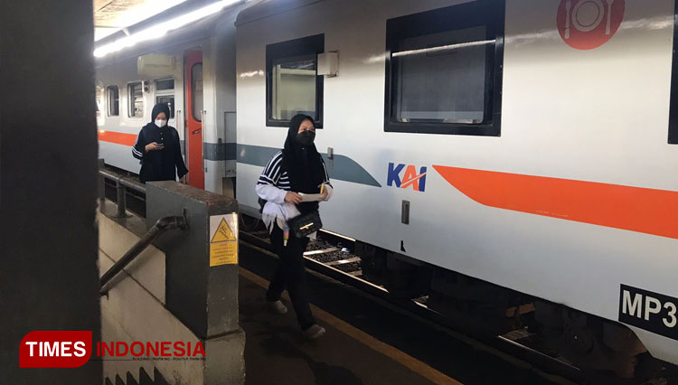 Mudik Lebaran 58 Persen Tiket Di Stasiun Malang Kota Baru Sudah Ludes